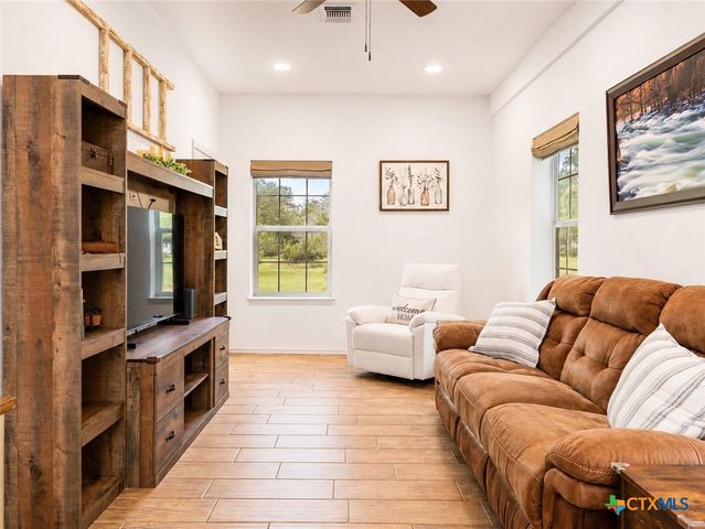 123 Elk Ridge, Canyon Lake, TX 78133