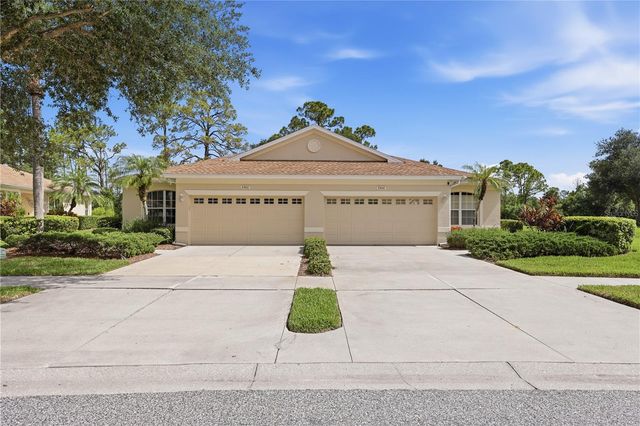 2462 MAGNOLIA CIRCLE, North Port, FL 34289