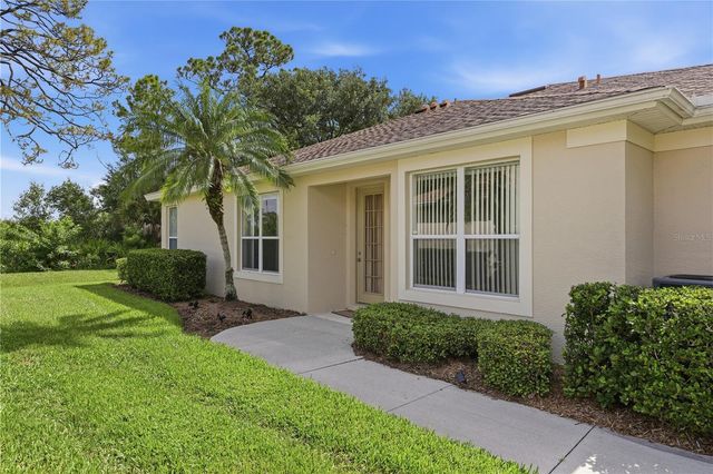 2462 MAGNOLIA CIRCLE, North Port, FL 34289