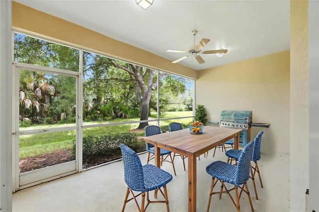 2462 MAGNOLIA CIRCLE, North Port, FL 34289