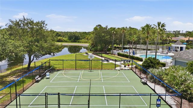 2462 MAGNOLIA CIRCLE, North Port, FL 34289