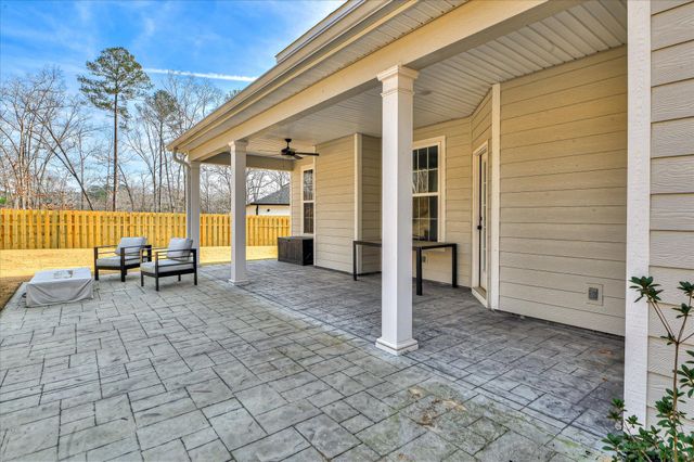 648 River Oaks Lane, Evans, GA 30809