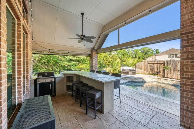 23338 Hillsview Lane, New Caney, TX 77357