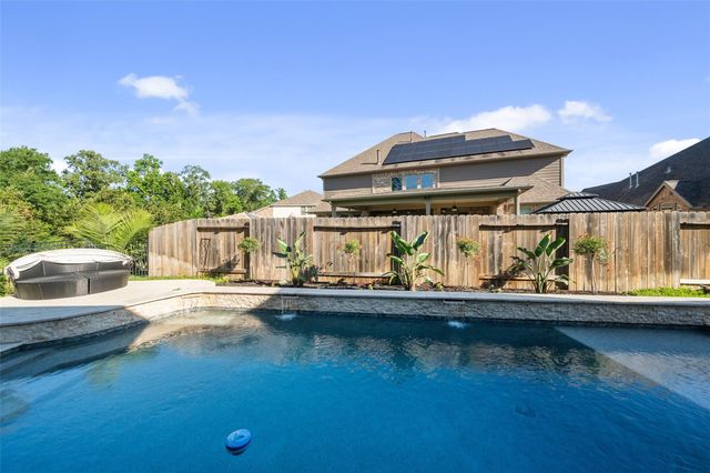 23338 Hillsview Lane, New Caney, TX 77357