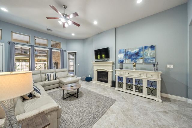 23338 Hillsview Lane, New Caney, TX 77357
