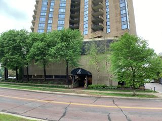 2950 Dean Parkway 604, Minneapolis, MN 55416