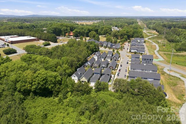 2015 Claybrook Lane, Denver, NC 28037