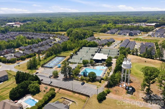 2015 Claybrook Lane, Denver, NC 28037