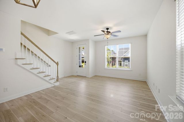 2015 Claybrook Lane, Denver, NC 28037