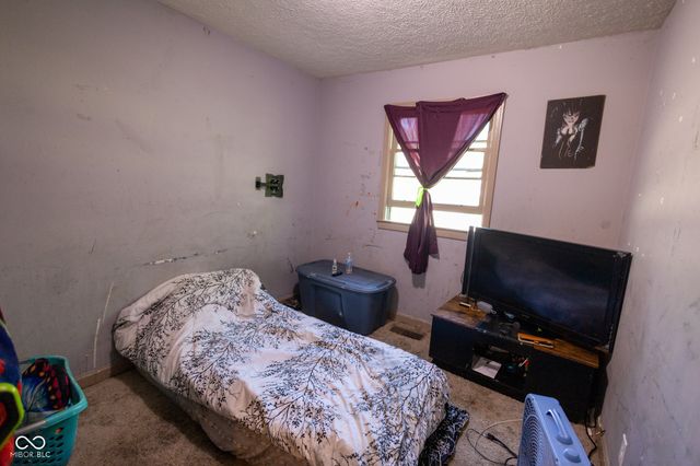 8217 E 48th Street, Indianapolis, IN 46226