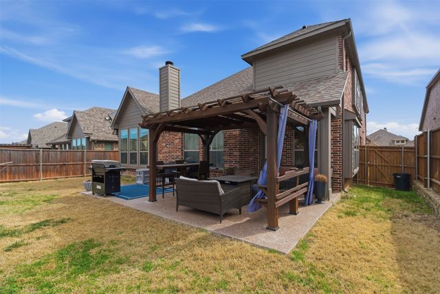 11728 Dixon Drive, Fort Worth, TX 76108