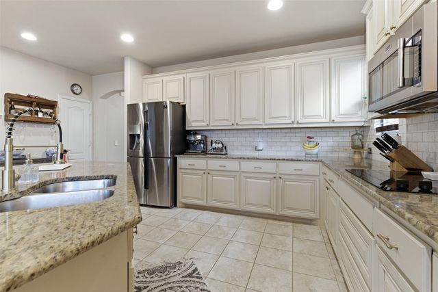 11728 Dixon Drive, Fort Worth, TX 76108