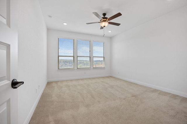 22212 Coyote Cave TRL, Spicewood, TX 78669