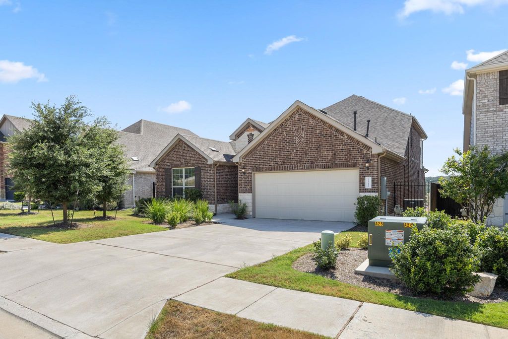 22212 Coyote Cave TRL, Spicewood, TX 78669
