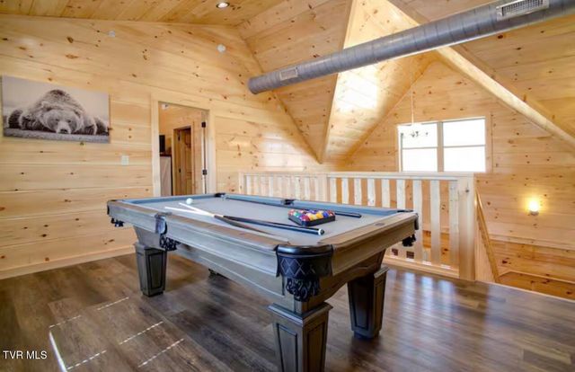 821 String Run Way, Pigeon Forge, TN 37863