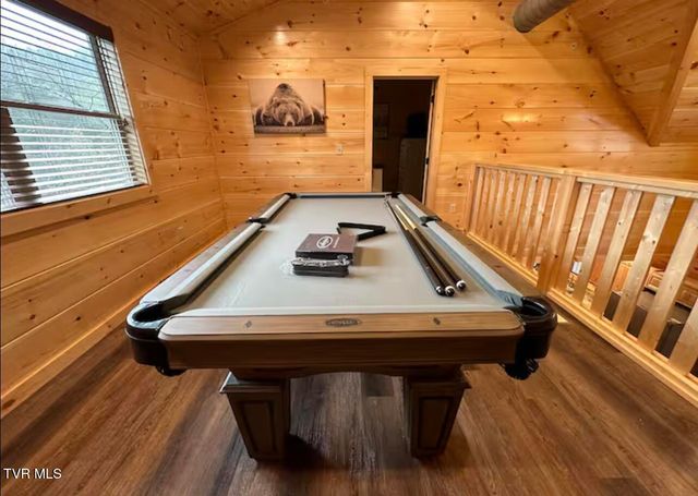 821 String Run Way, Pigeon Forge, TN 37863