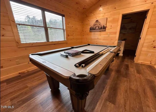 821 String Run Way, Pigeon Forge, TN 37863