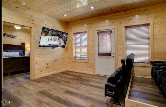 821 String Run Way, Pigeon Forge, TN 37863