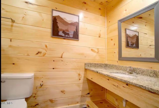 821 String Run Way, Pigeon Forge, TN 37863