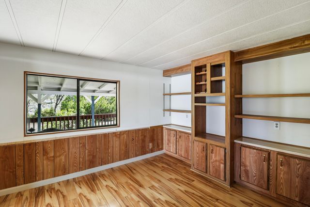 21533 Anron Lane, Redding, CA 96003