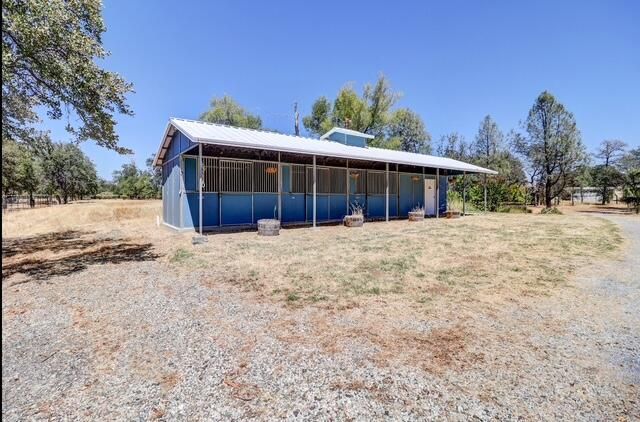 21533 Anron Lane, Redding, CA 96003