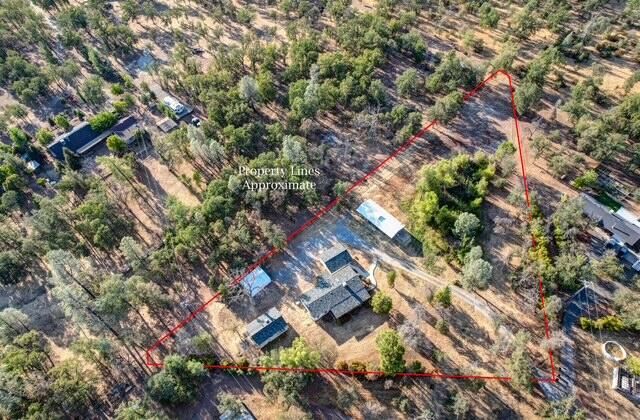 21533 Anron Lane, Redding, CA 96003