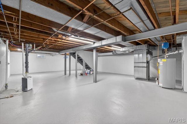 509 Parkwoods Avenue, Kirkwood, MO 63122