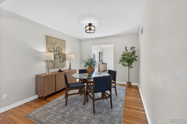 509 Parkwoods Avenue, Kirkwood, MO 63122