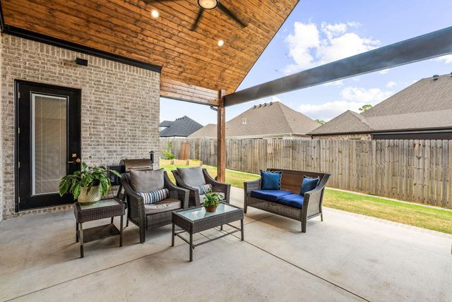 1630 Dolphin Drive, Conway, AR 72034
