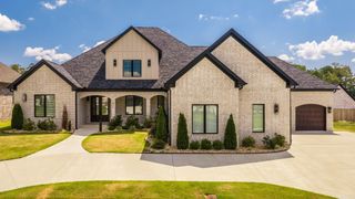 1630 Dolphin Drive, Conway, AR 72034