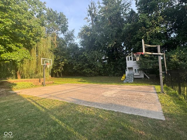 3613 Sugar Maple Court, Greenwood, IN 46142