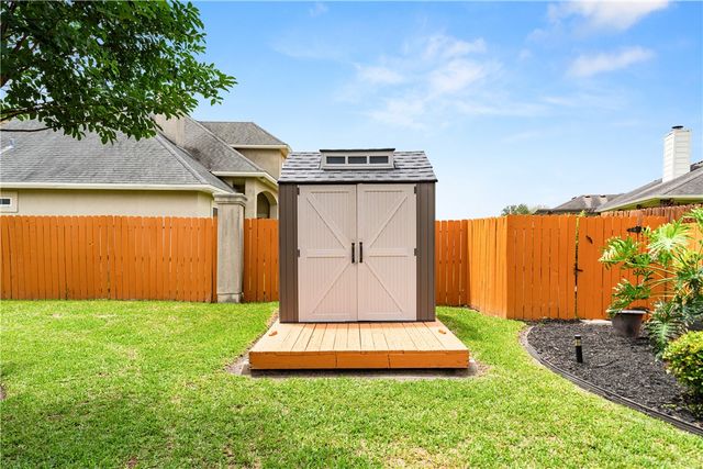 4541 Ballad Tree Dr, Corpus Christi, TX 78410