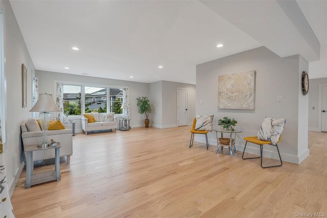 243 Mott Street, Oceanside, NY 11572