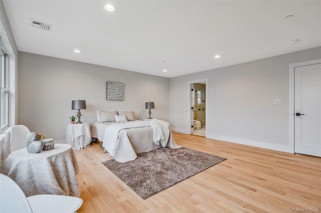 243 Mott Street, Oceanside, NY 11572