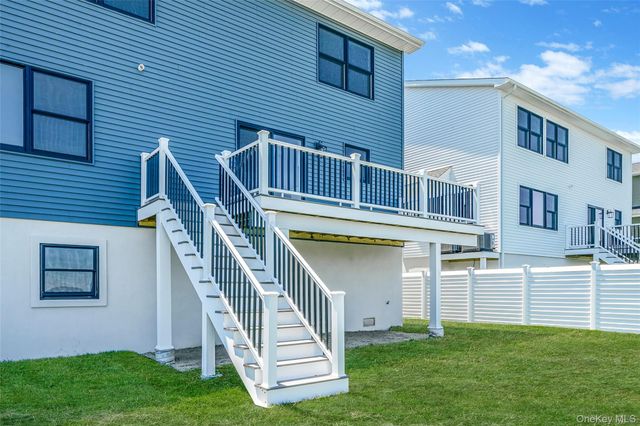 243 Mott Street, Oceanside, NY 11572