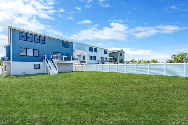 243 Mott Street, Oceanside, NY 11572