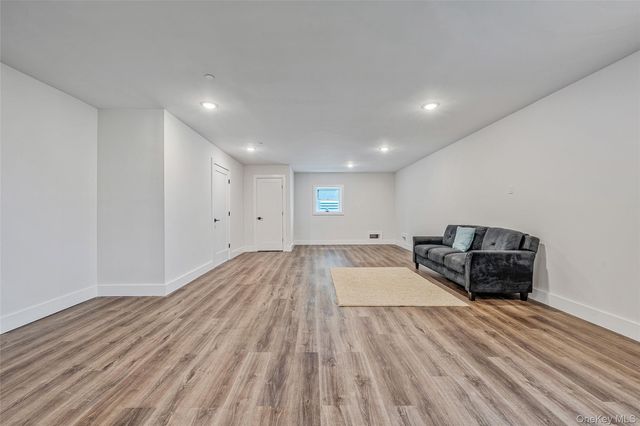 243 Mott Street, Oceanside, NY 11572