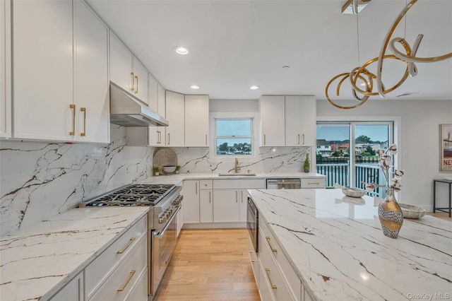 243 Mott Street, Oceanside, NY 11572