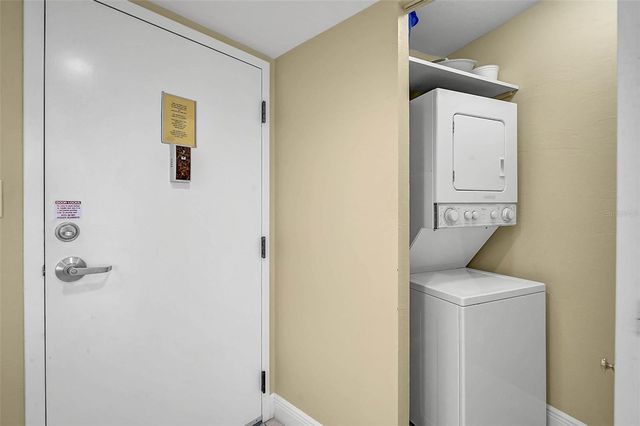 6518 MIDNIGHT PASS ROAD 407, Sarasota, FL 34242