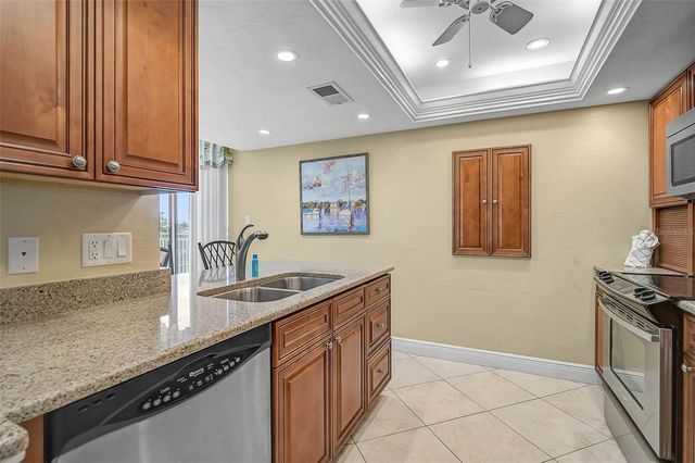 6518 MIDNIGHT PASS ROAD 407, Sarasota, FL 34242