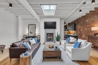 55 E Main 208, Chattanooga, TN 37408