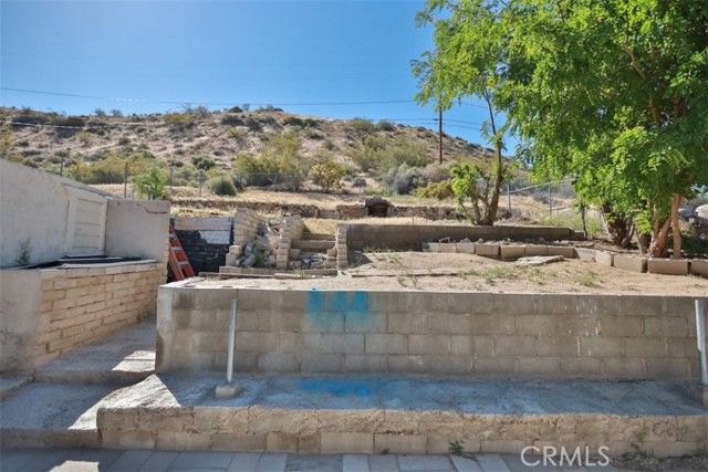 15461 Hesperia Road, Victorville, CA 92395