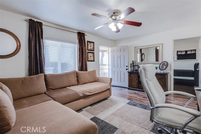 15461 Hesperia Road, Victorville, CA 92395