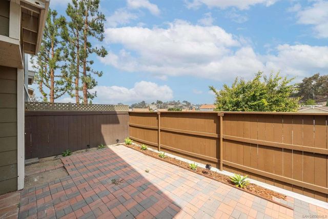 2366 Adirondack Row 6, San Diego, CA 92139