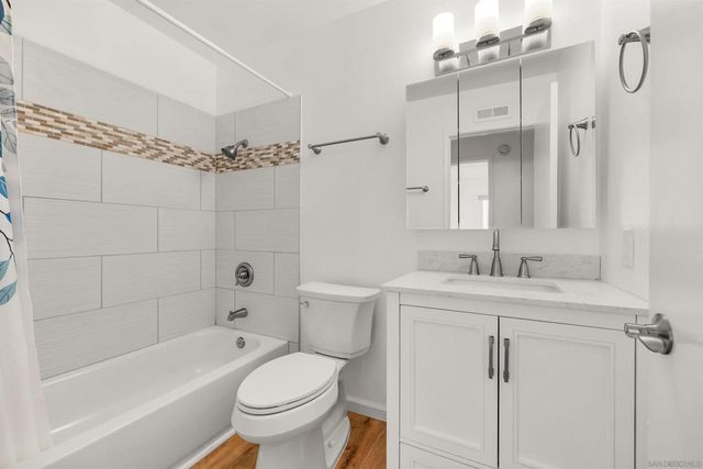 2366 Adirondack Row 6, San Diego, CA 92139
