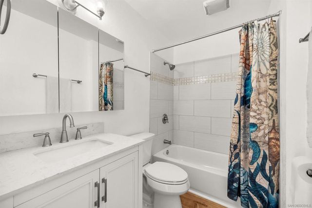 2366 Adirondack Row 6, San Diego, CA 92139