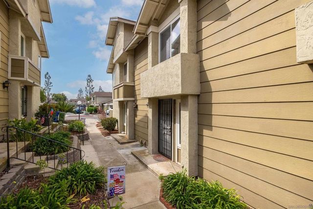 2366 Adirondack Row 6, San Diego, CA 92139