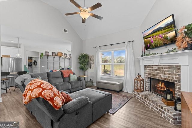 132 Alexander Lakes Drive, Eatonton, GA 31024