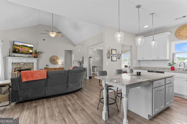 132 Alexander Lakes Drive, Eatonton, GA 31024