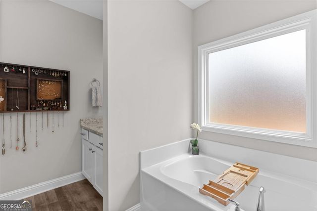 132 Alexander Lakes Drive, Eatonton, GA 31024